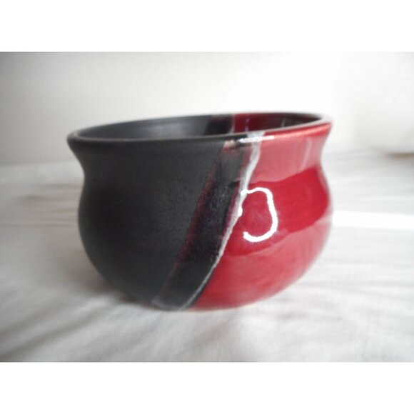 Handmade Burgundy Black Bowl or Planter Signed - Picture 3 of 5